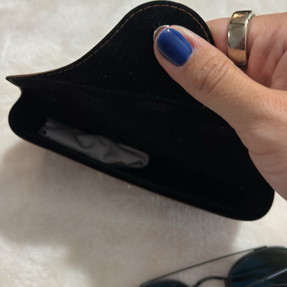 Ray-Ban sunglasses - Picture 3 of 4